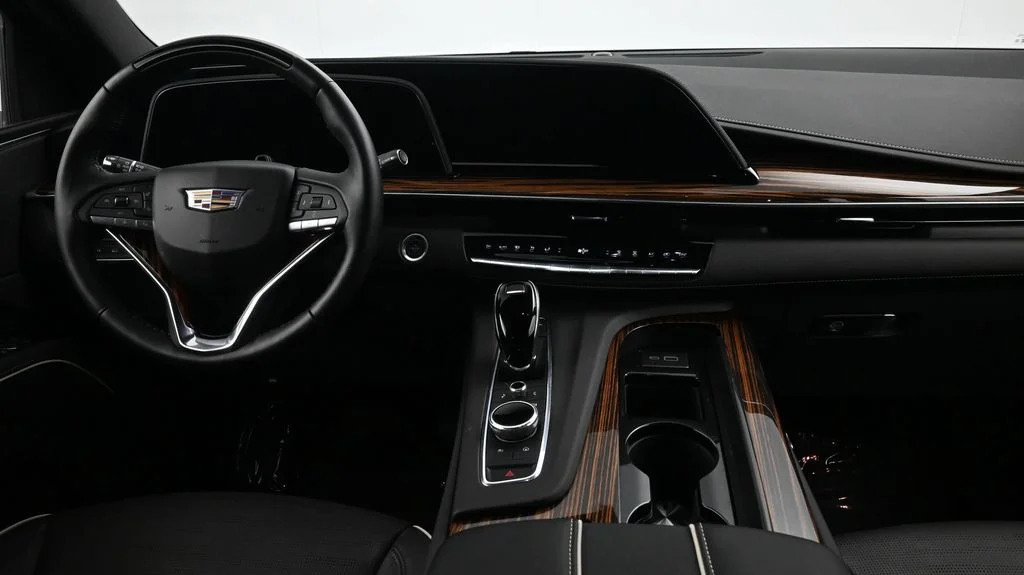 Used 2024 White Cadillac Premium Luxury image 4