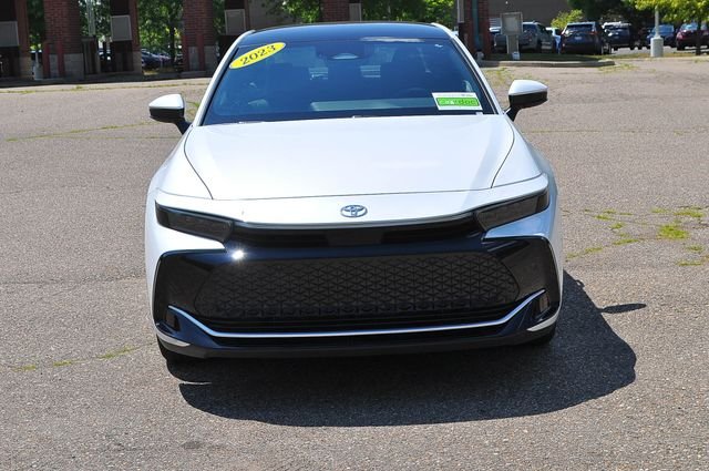 Used 2023 White Toyota Limited image 8