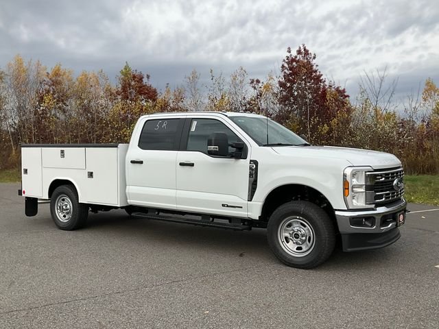 2026 Ford F-350 XL 4x4 Crew Cab 179-In SRW's photo