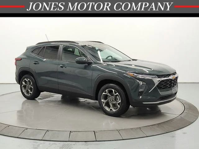 2026 Chevrolet Trax LT's photo