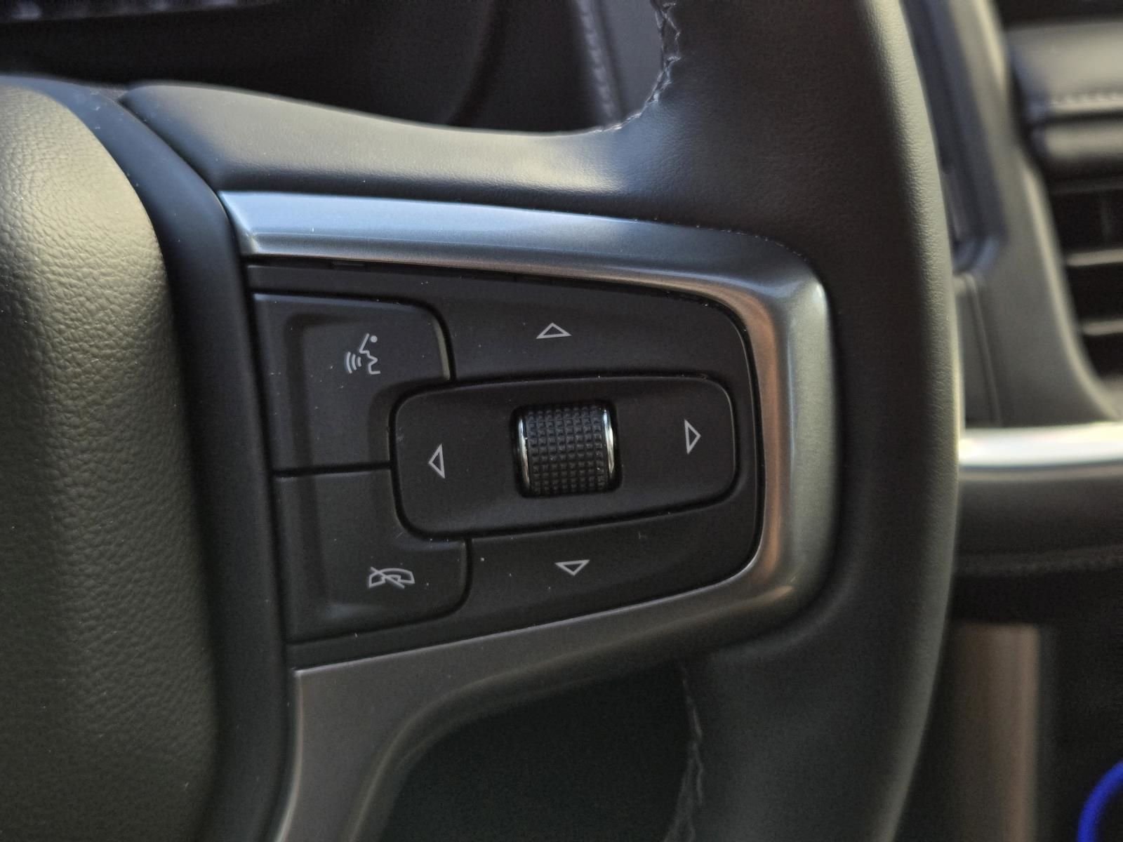 2024 Chevrolet Suburban Z71 - Photo 35