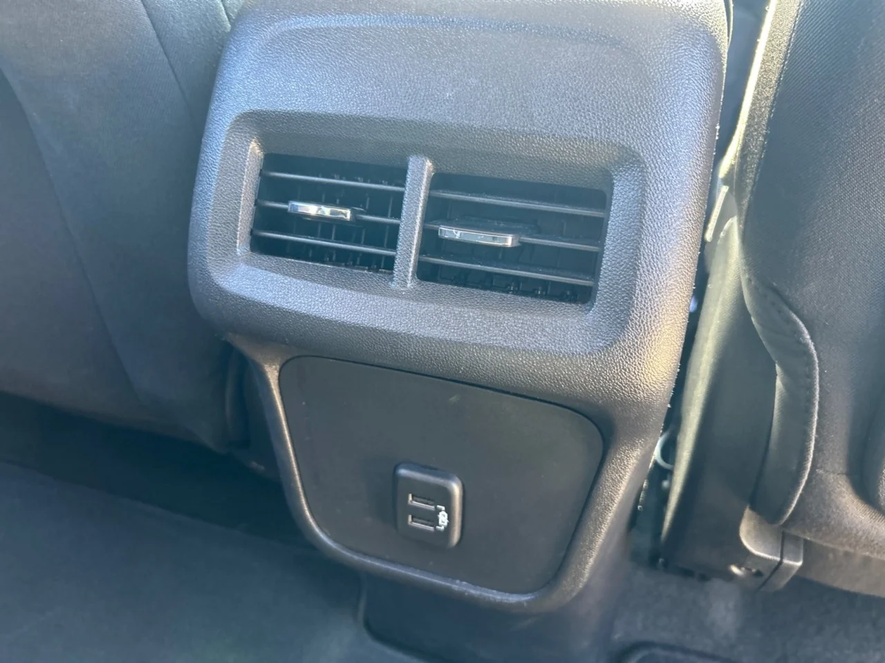 Used 2024 Sterling Metallic GMC SLE image 24