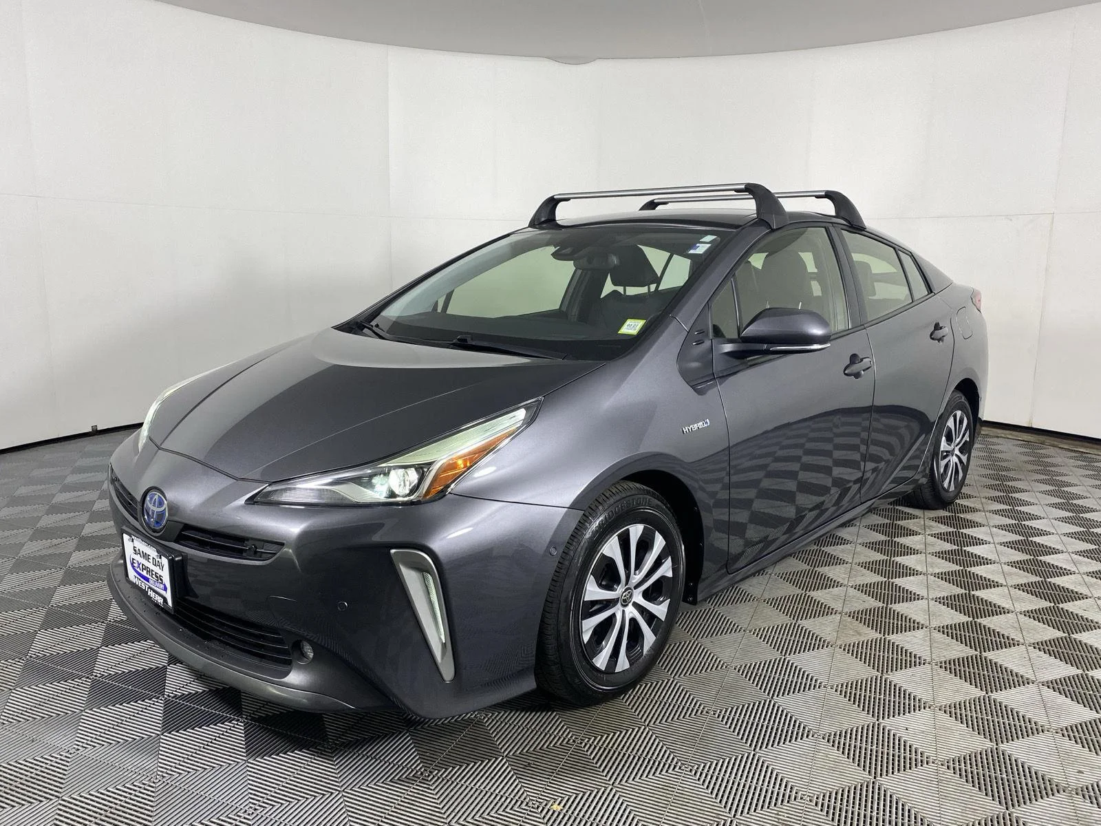 Used 2022 Magnetic Gray Metallic Toyota XLE AWD-e image 8