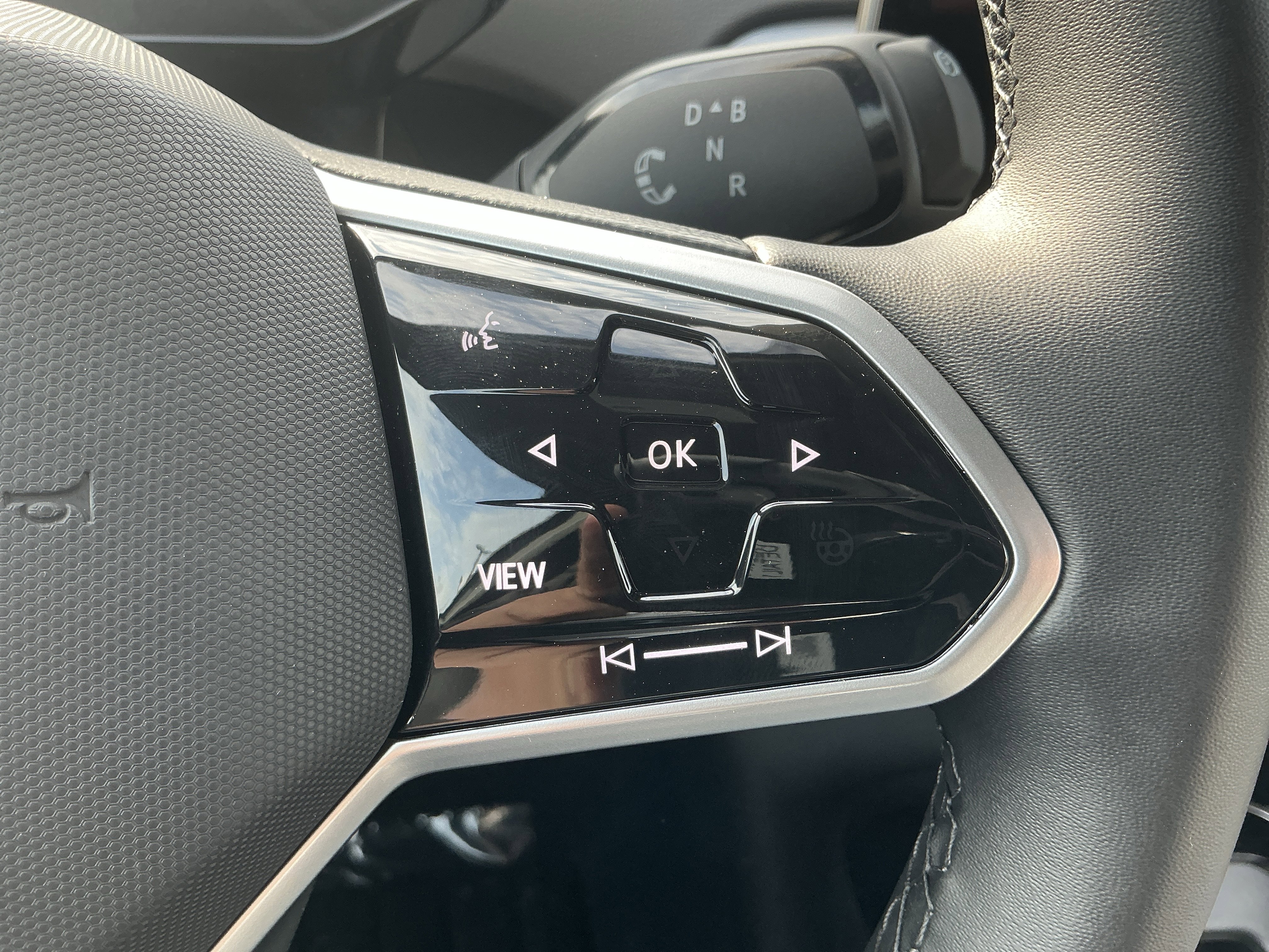New 2026 Pure Gray Volkswagen Pro image 15
