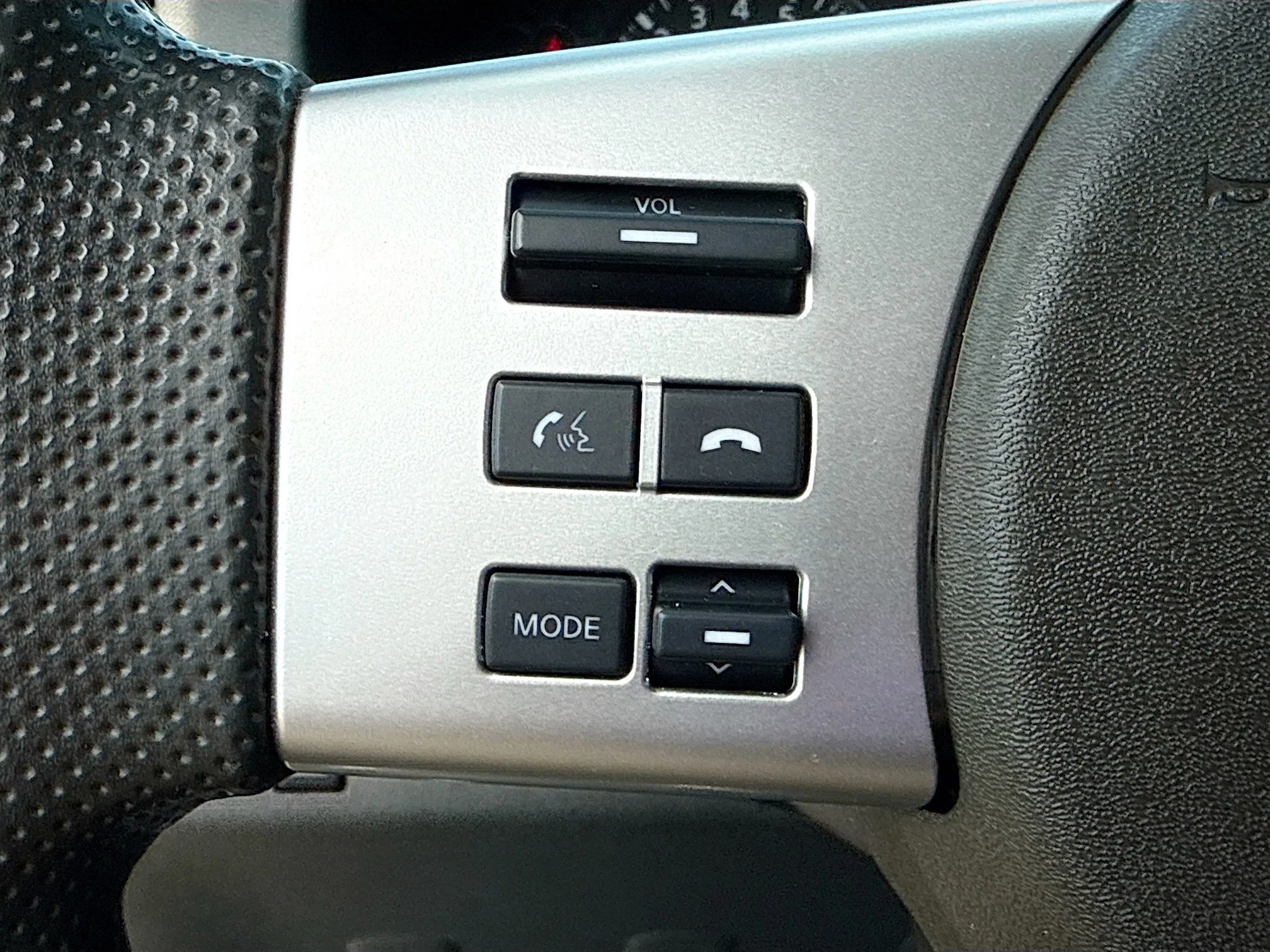 Used 2020 Arctic Blue Metallic Nissan SV image 34