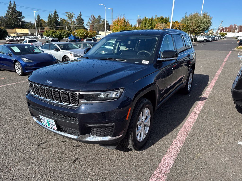 Used 2024 Black Jeep Limited image 3