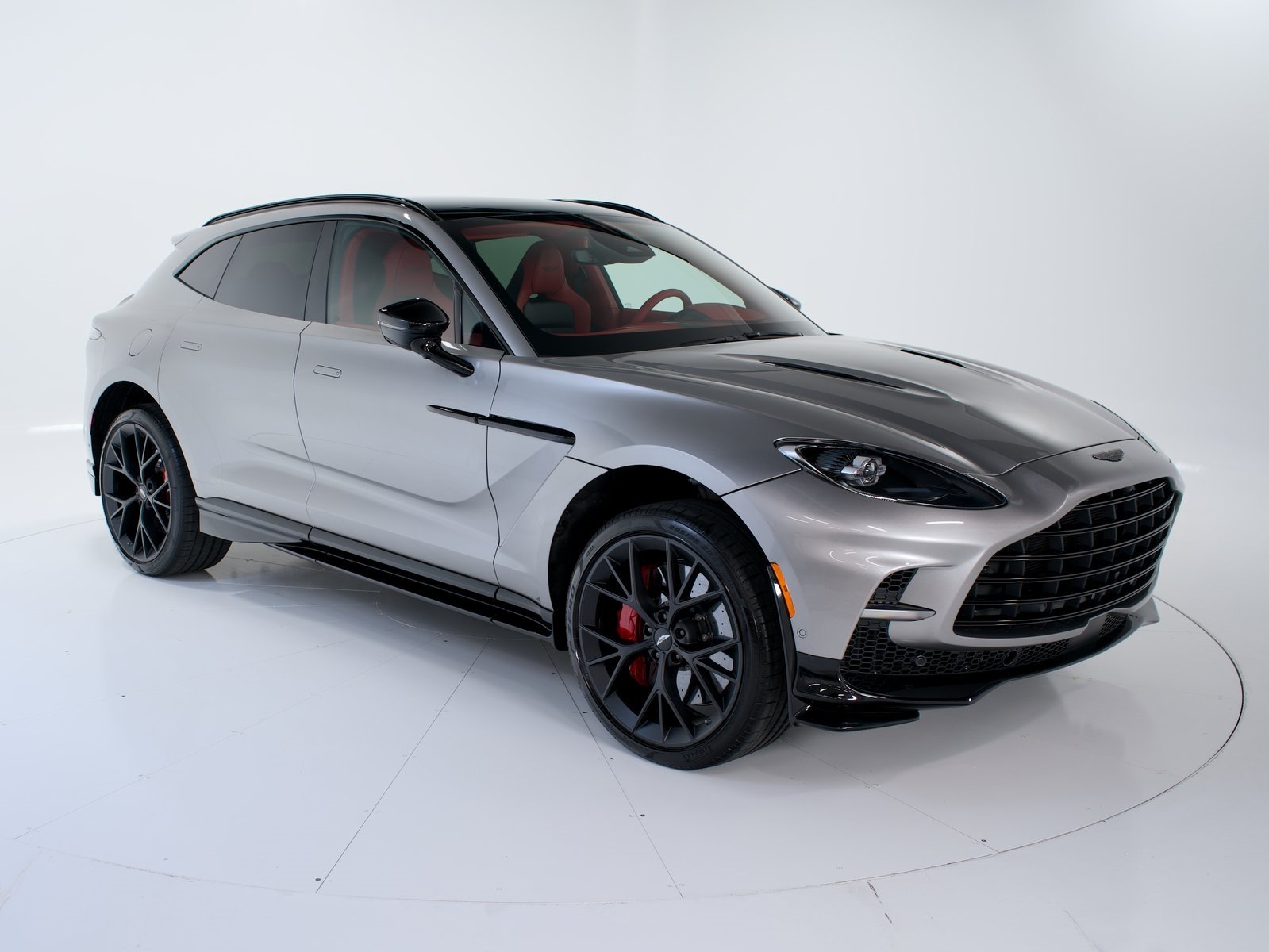 2025 Aston Martin DBX AM8 DBX707 photo 3