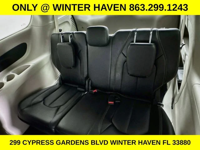 Used 2024 White Chrysler Touring L image 26