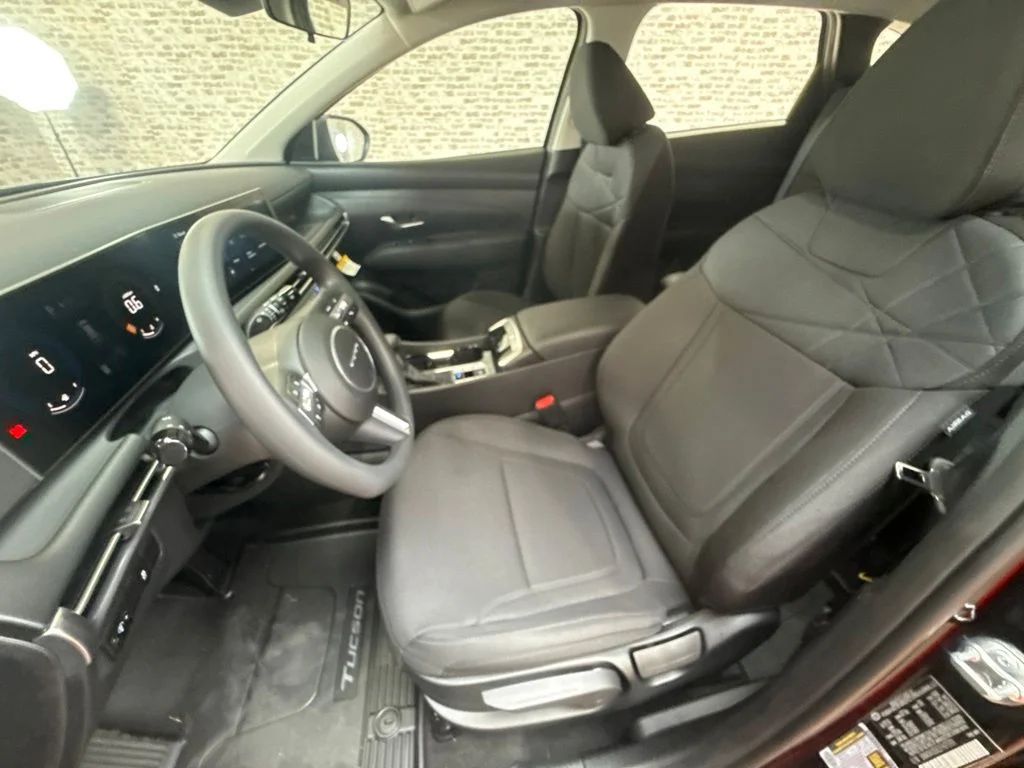 New 2026 Phantom Black Hyundai SE image 24