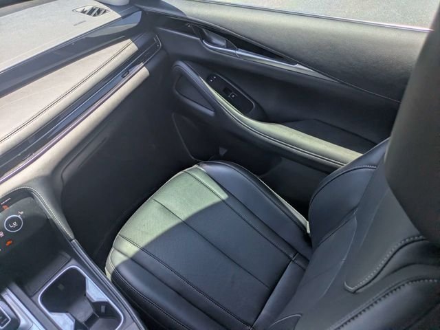 Used 2023 Black INFINITI PURE image 18