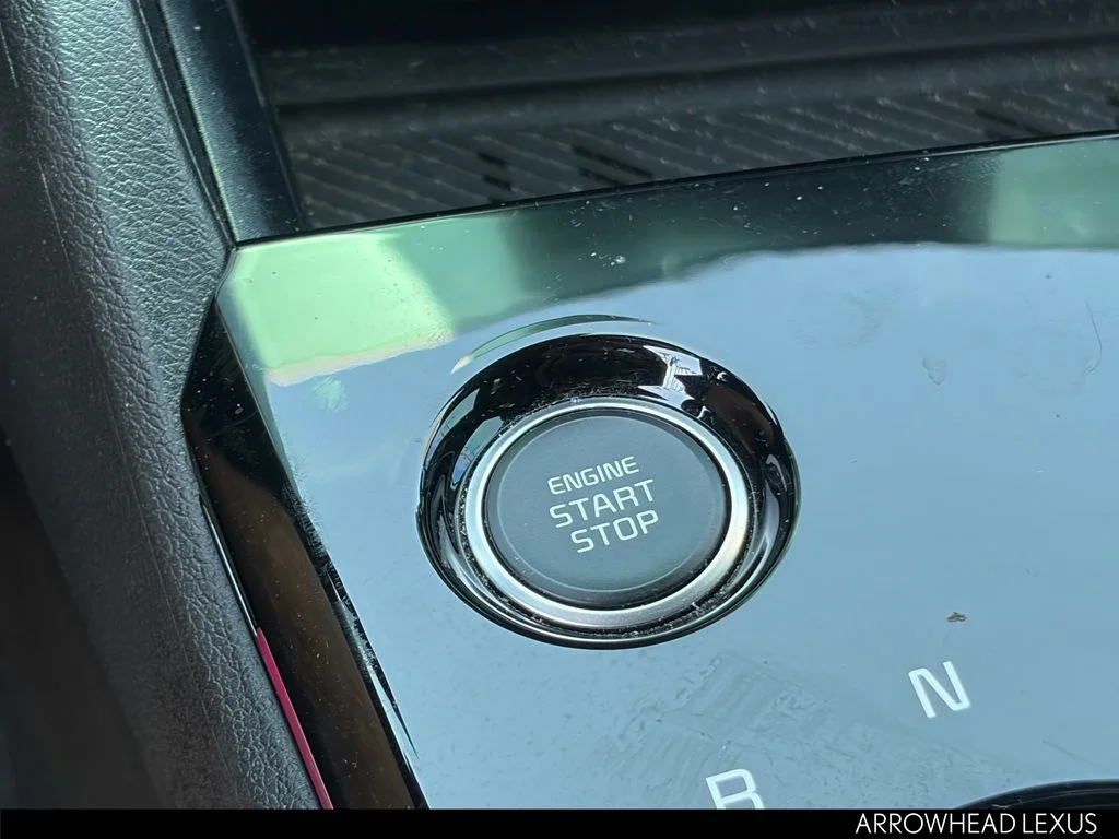 Used 2023 Red Kia X-Line Prestige image 26