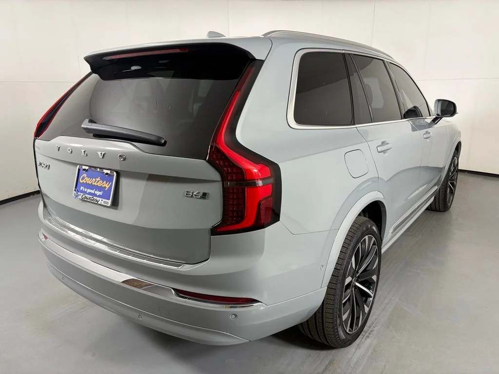 New 2026 Vapour Grey Volvo Ultra image 8