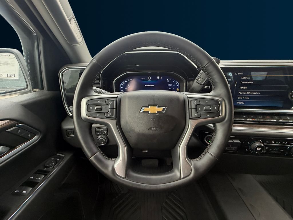 Used 2023 White Chevrolet LT image 13