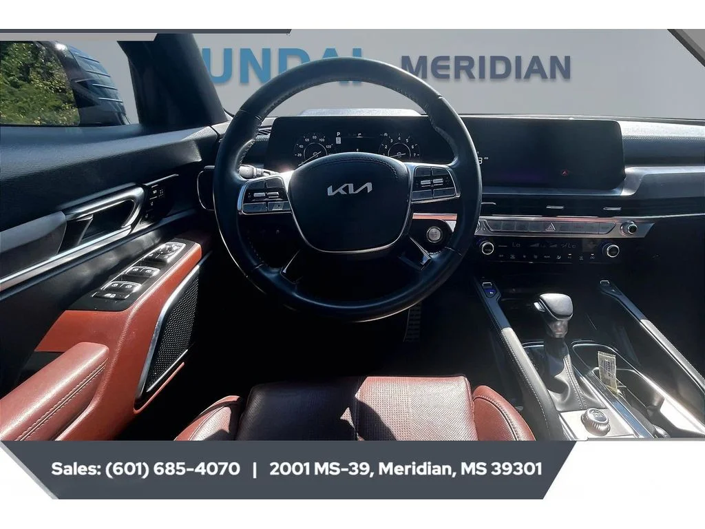 Used 2023 Midnight Lake Blue Kia SX image 5