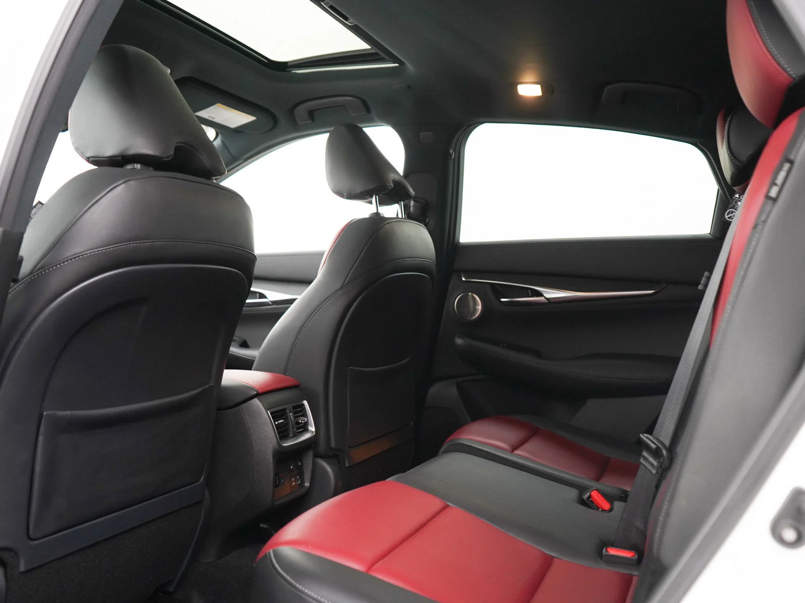 Used 2025 Radiant White INFINITI SENSORY image 20