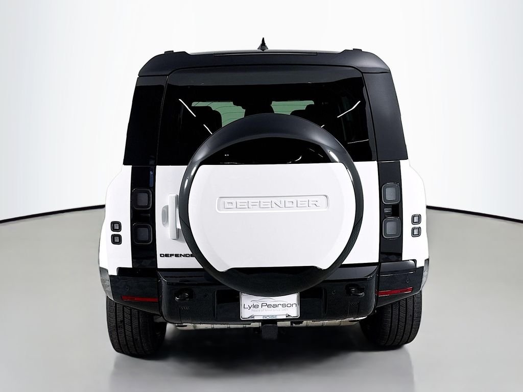 New 2026 Fuji White Land Rover X-Dynamic SE image 10