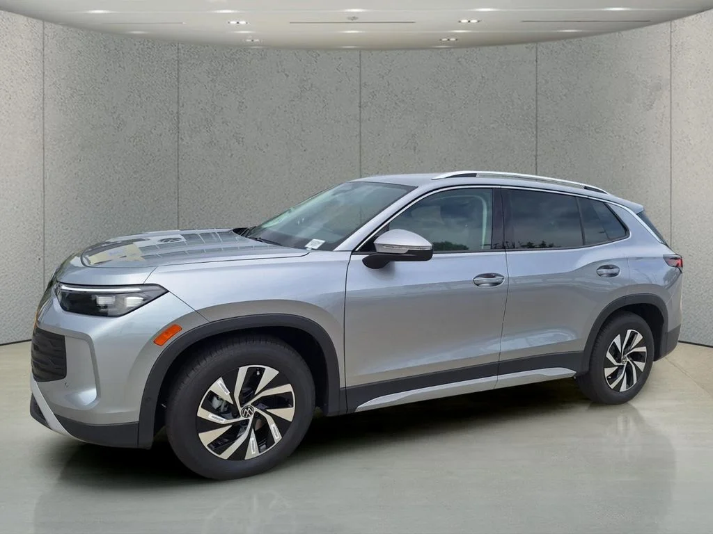 2026 Volkswagen Tiguan 2.0T S's photo