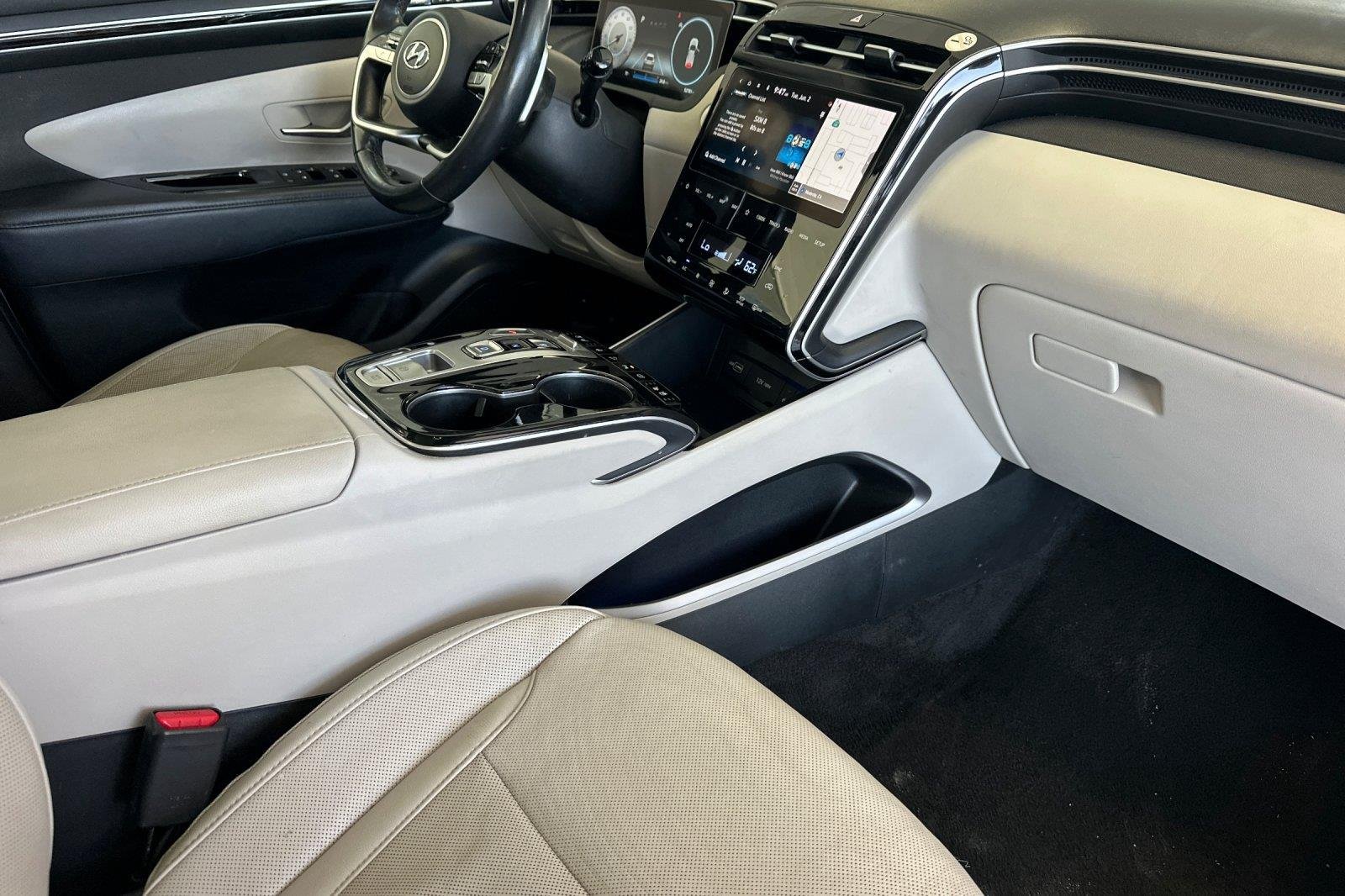 Certified Used 2024 Shimmering Silver Hyundai Limited image 15