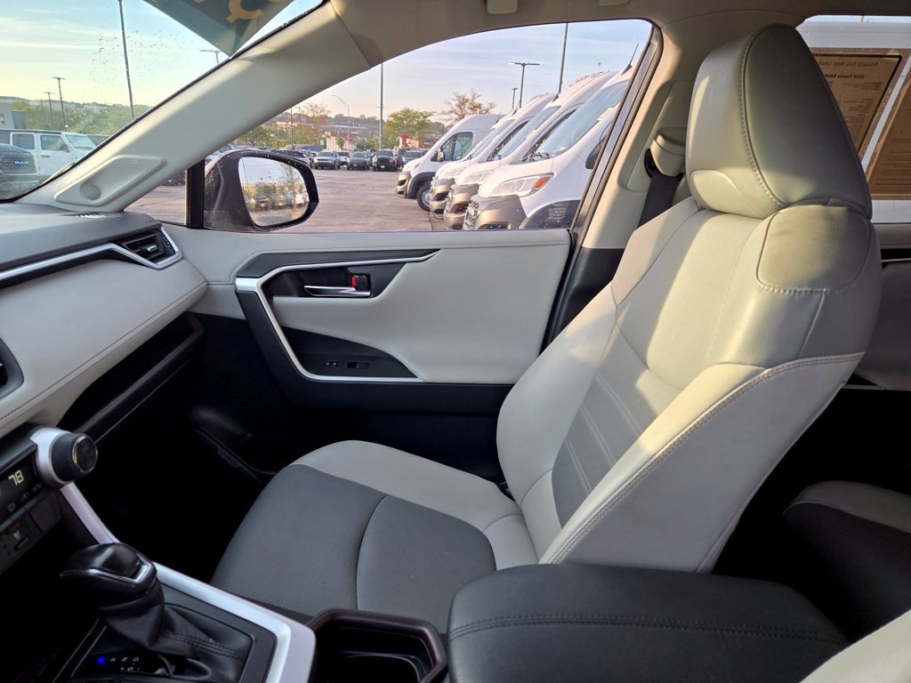 Used 2019 Black Toyota Limited image 25