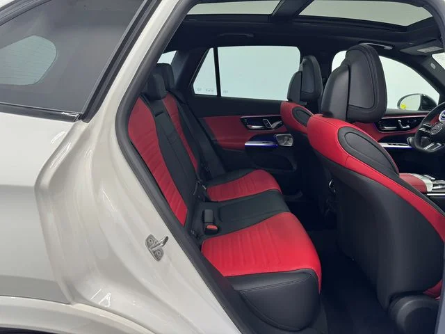 New 2027 White Mercedes-Benz GLC 300 image 20