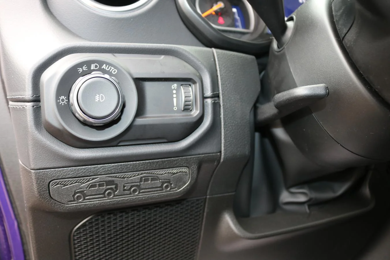 New 2026 reign Jeep Sahara image 11