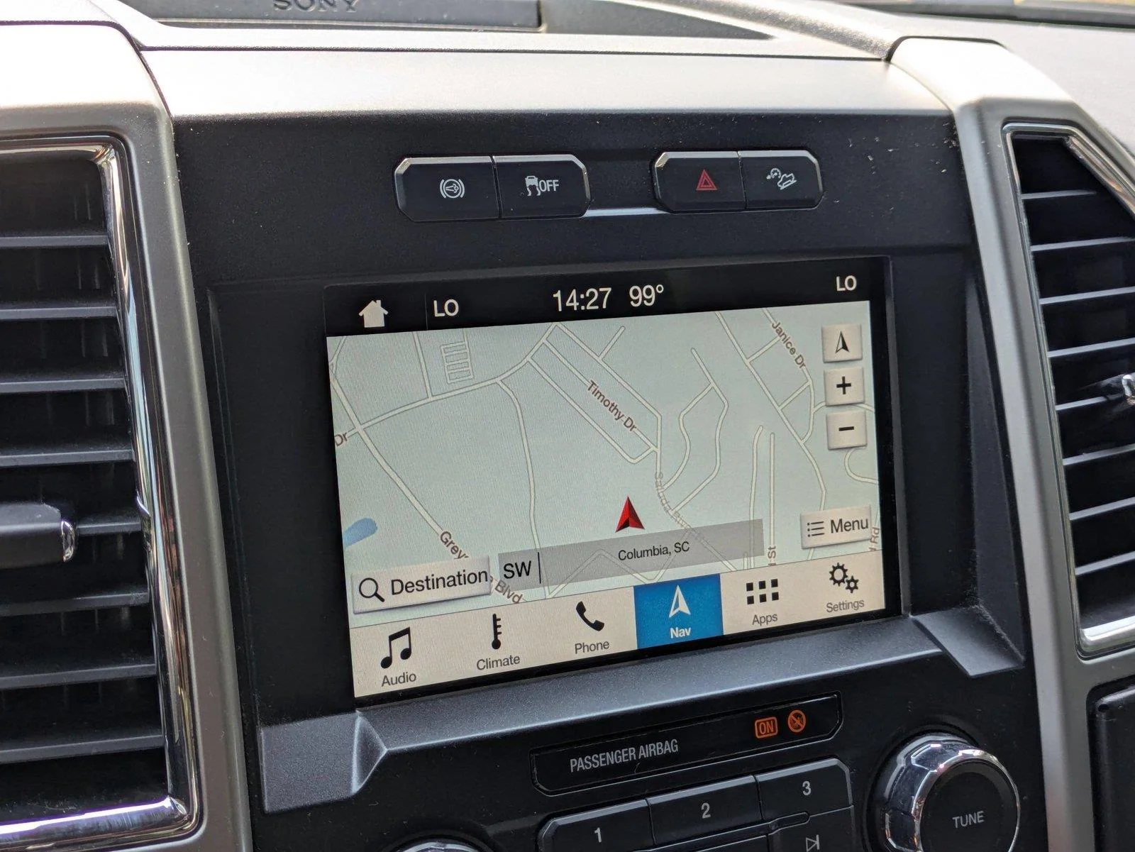 Used 2018 Magnetic Metallic Ford LARIAT image 21