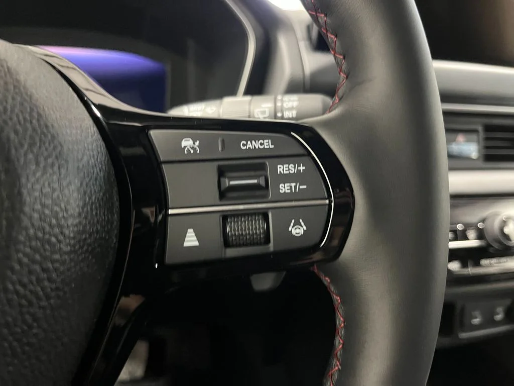 New 2026 PLATINUM WHITE PEARL Honda Black Edition image 16