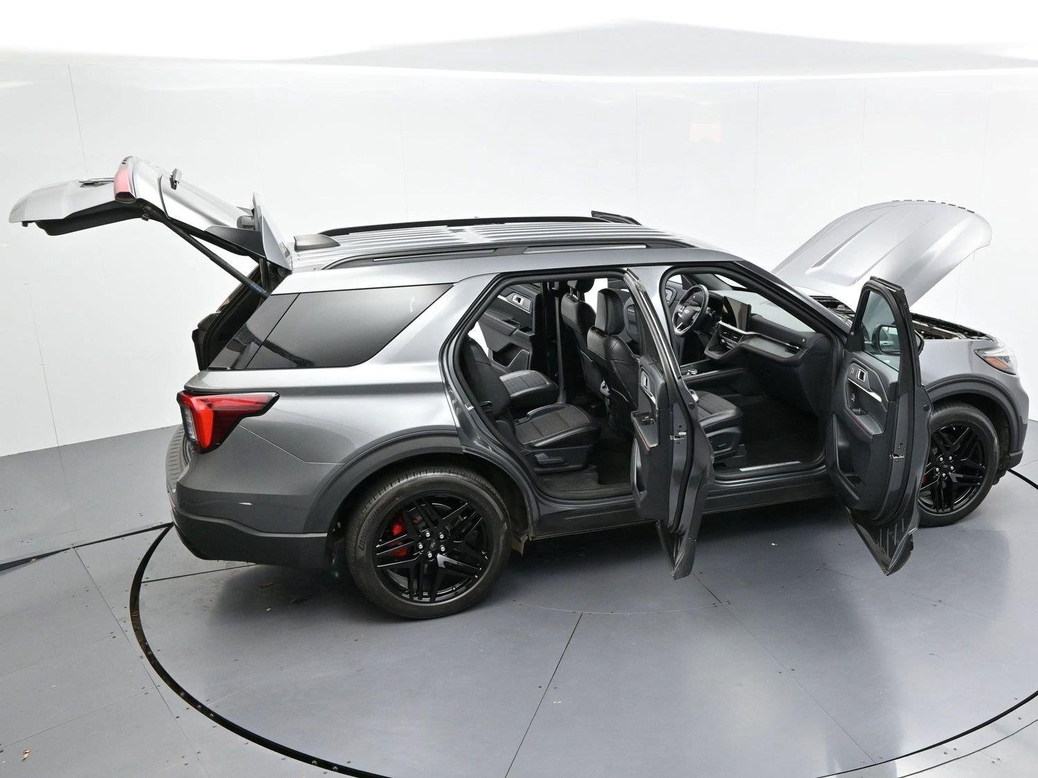 Used 2025 Carbonized Gray Ford ST-Line image 40