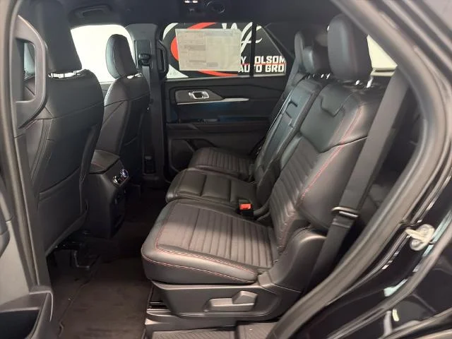New 2027 Agate Black Metallic Ford ST-Line image 34