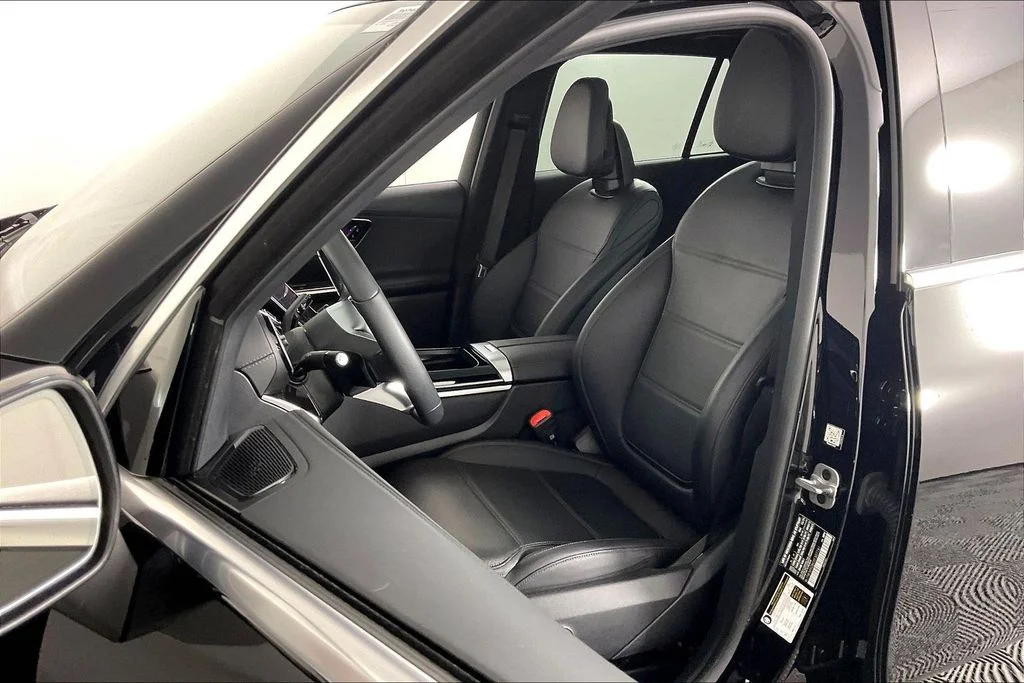 Certified Used 2025 Black Mercedes-Benz GLC 350e image 17