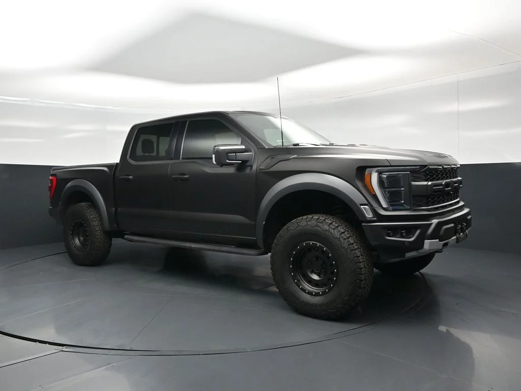 Used 2021 White Ford Raptor image 25