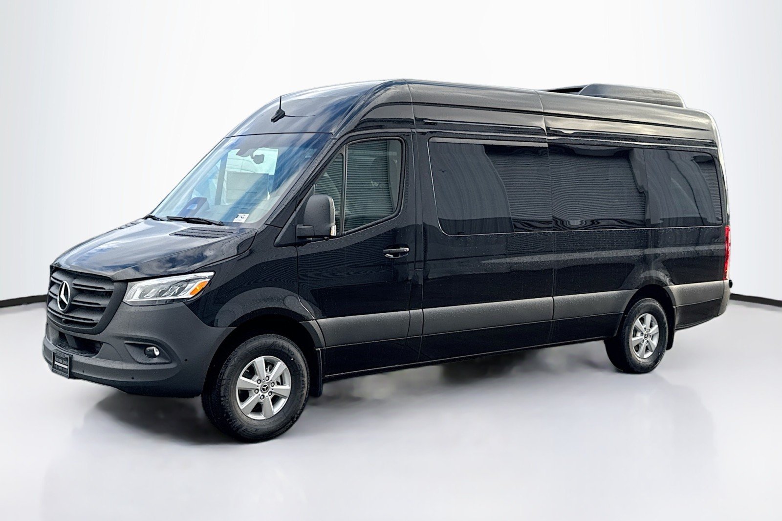 2026 Mercedes-Benz Sprinter 2500 170 WB HO High Roof's photo