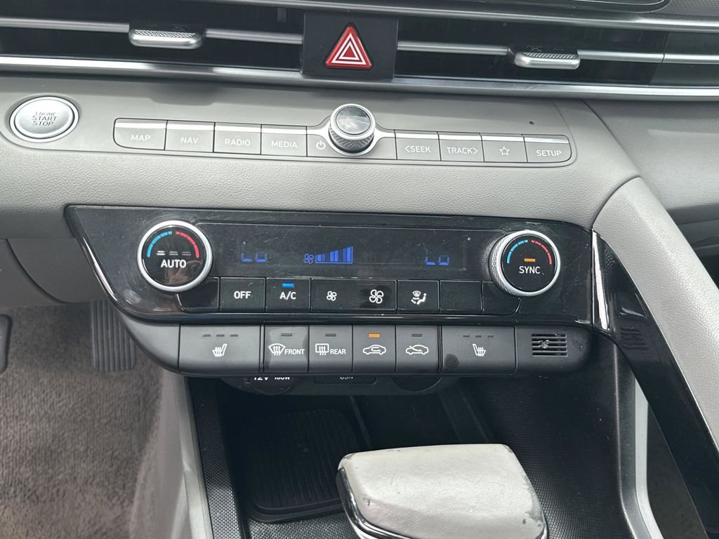 Used 2025 Fluid Metal Hyundai SEL Convenience image 20