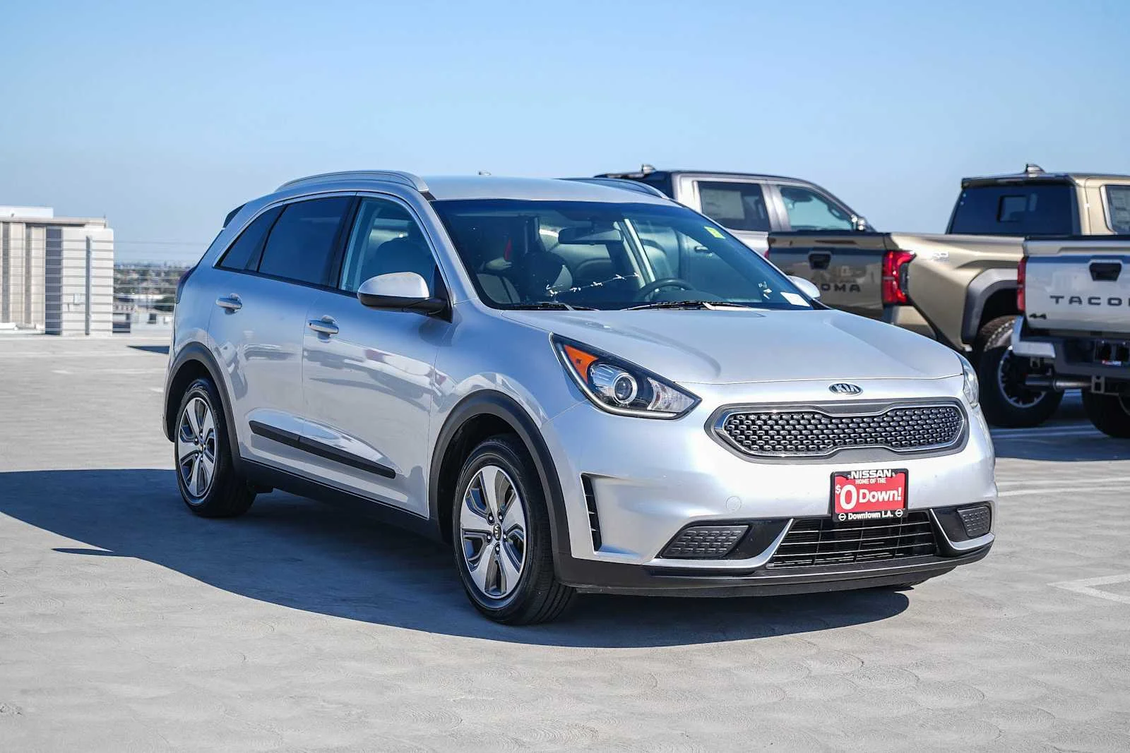 Used 2019 Silky Silver Kia LX image 3