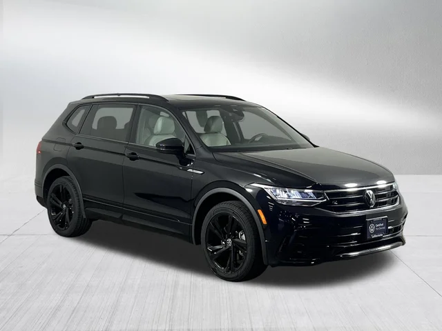 2023 Volkswagen Tiguan SE R-Line Black