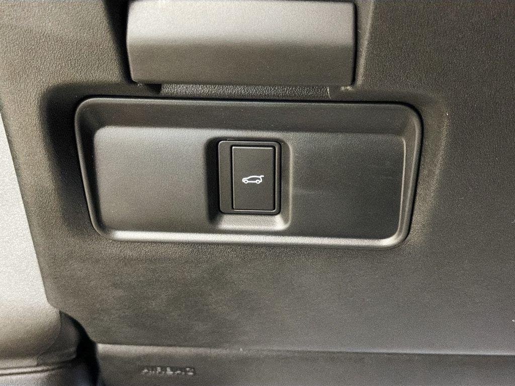 New 2026 Varesine Blue Land Rover Landmark image 11