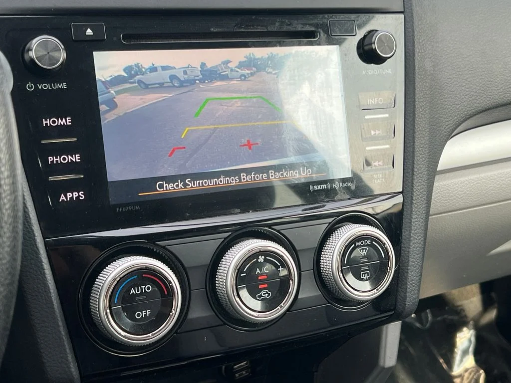 Used 2018 Blue Subaru 2.5i Premium image 24