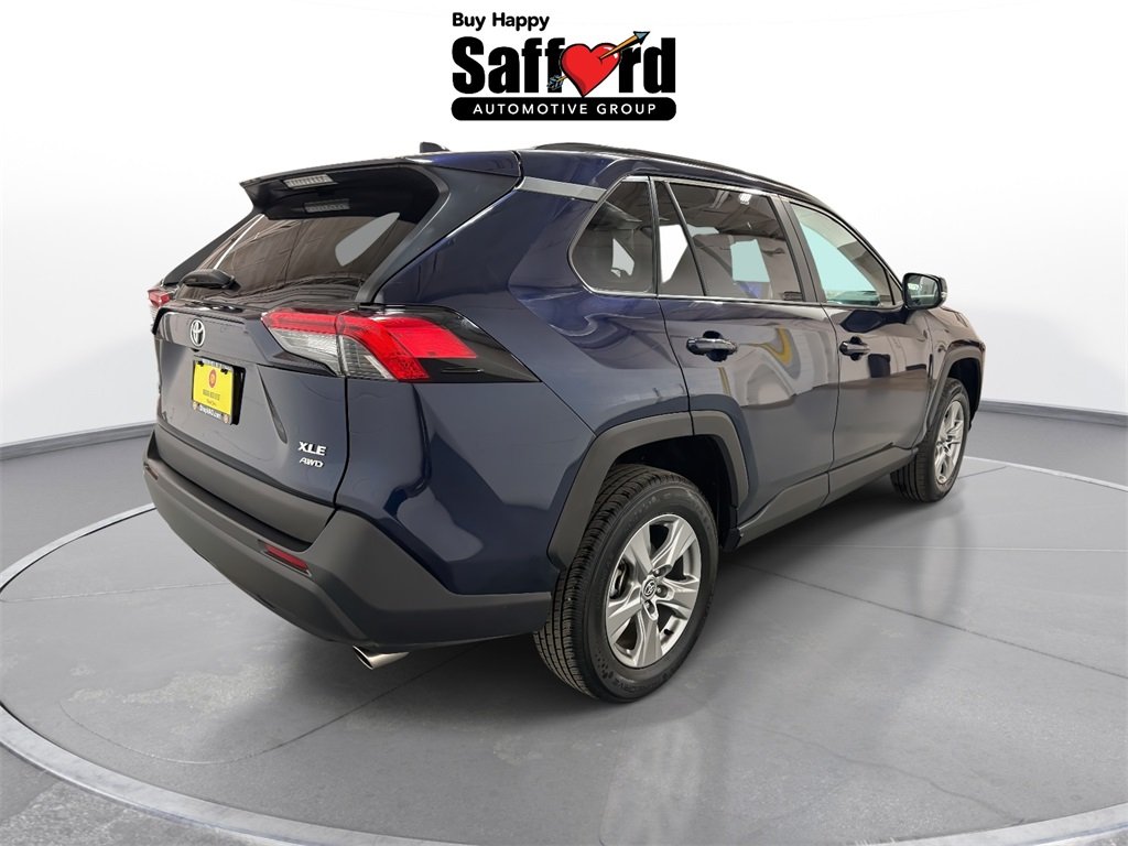 2024 Toyota RAV4 XLE photo 4