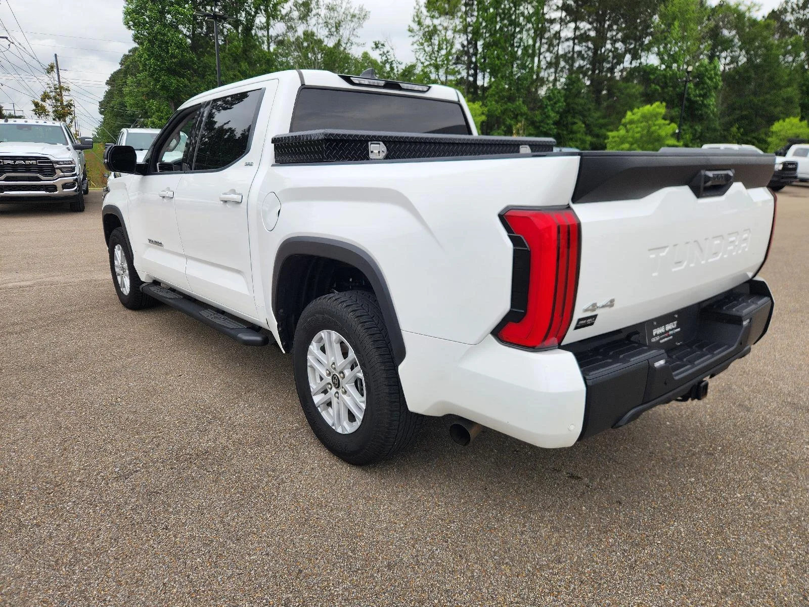 Used 2023 Ice Cap Toyota SR5 image 6