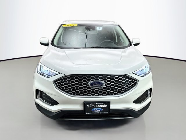 Used 2024 White Ford SEL image 2