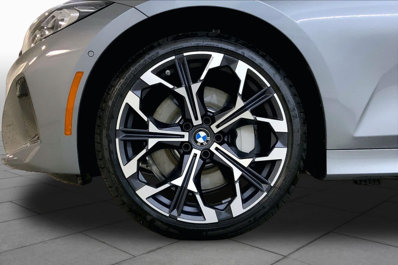 New 2026 Skyscraper Grey Metallic BMW 330i NA xDrive image 11