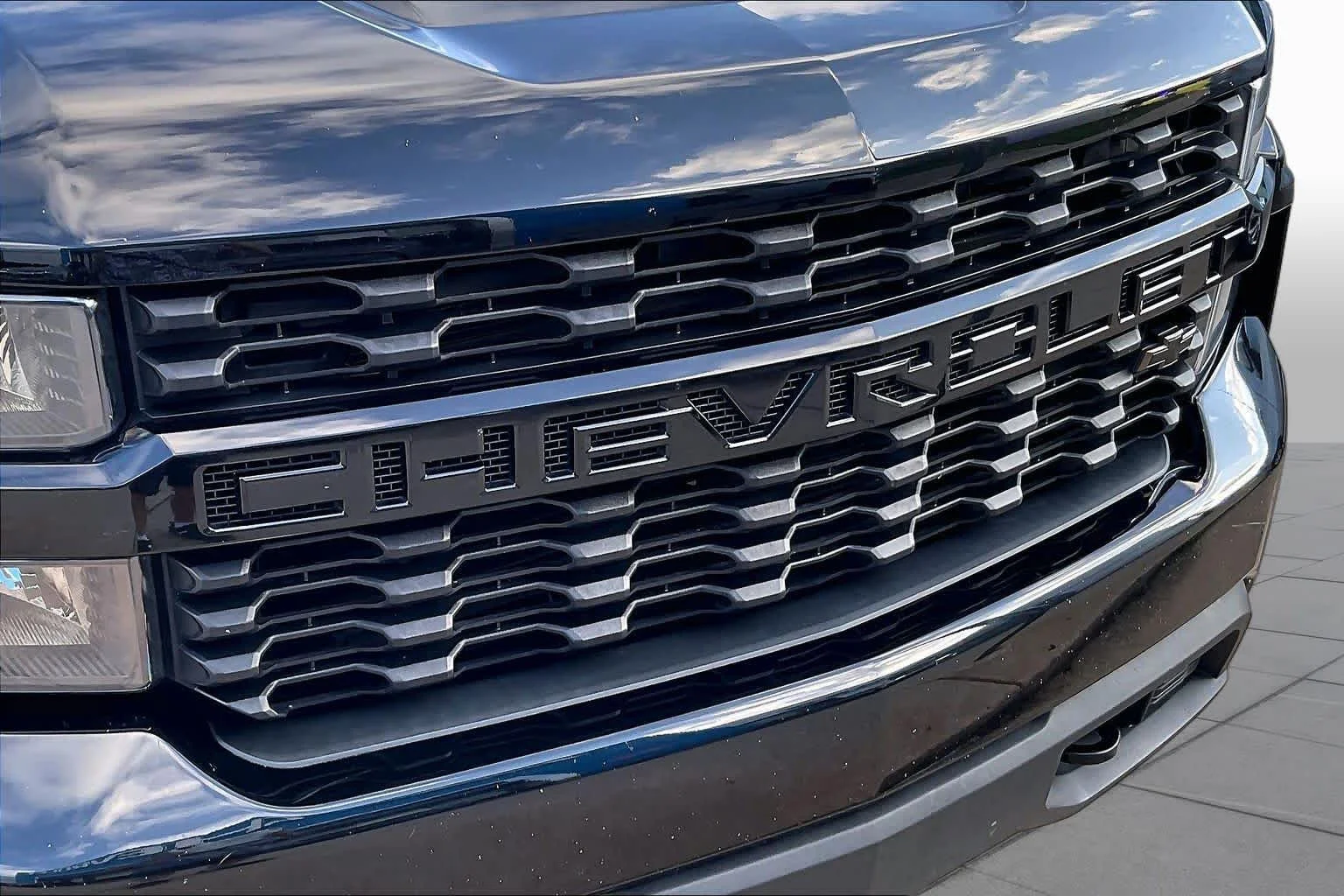 Used 2022 Black Chevrolet Custom image 29