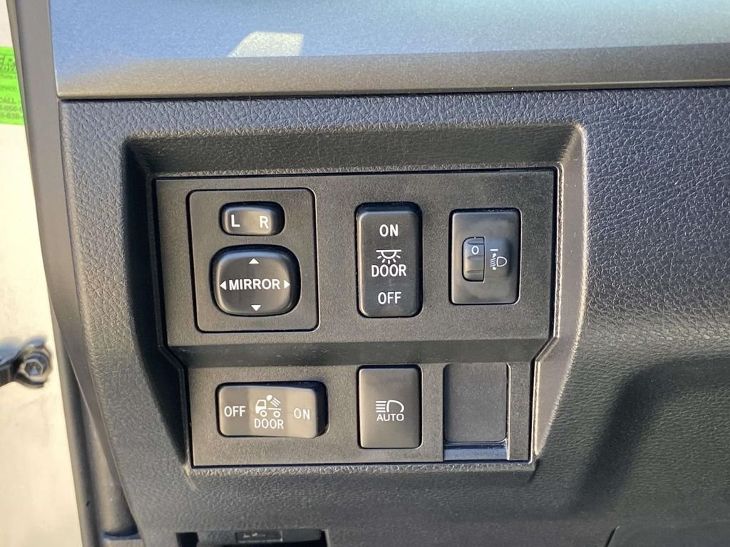 Used 2021 Silver Toyota SR5 image 30