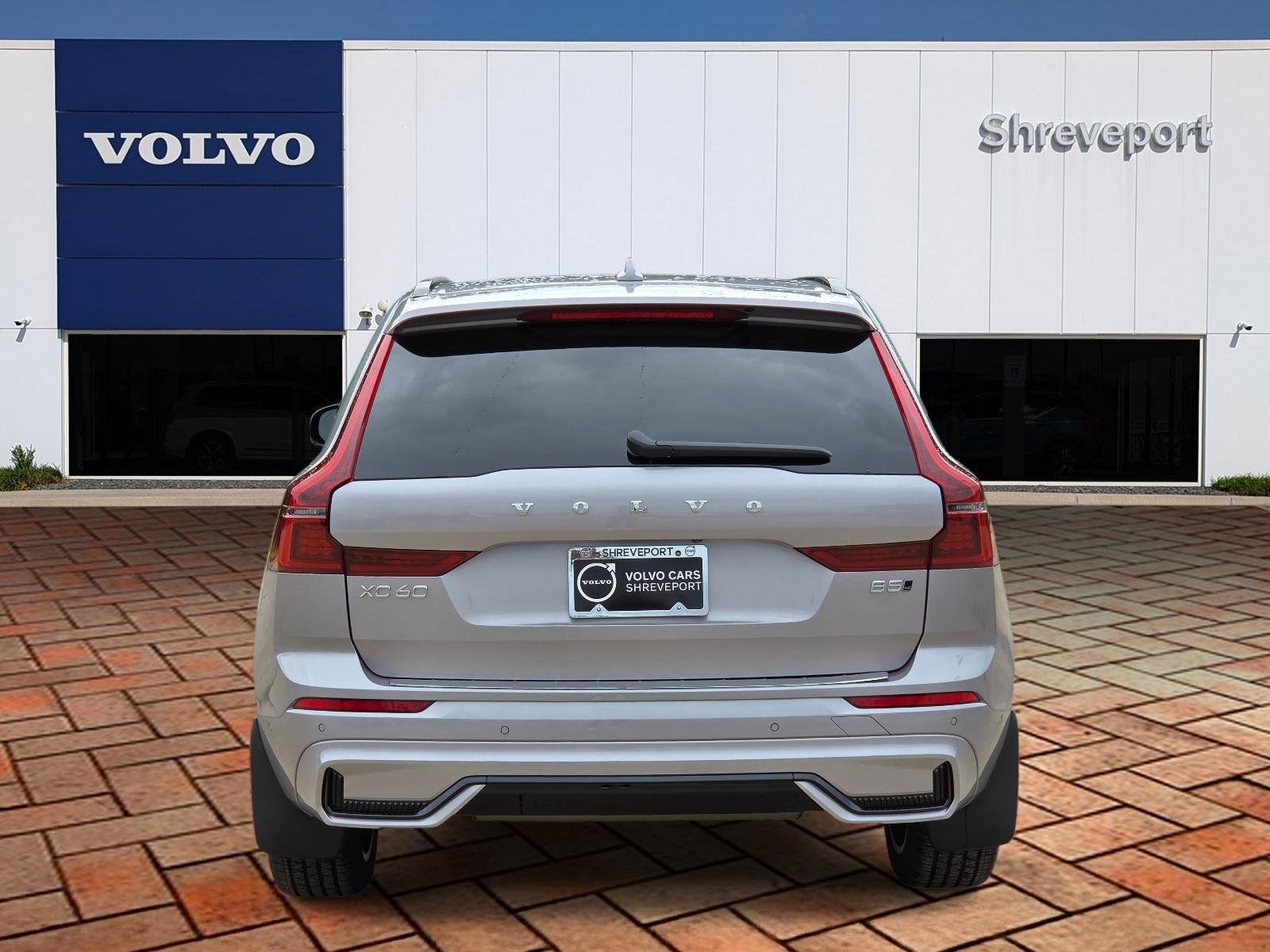 Used 2026 Aurora Silver Volvo Plus image 5