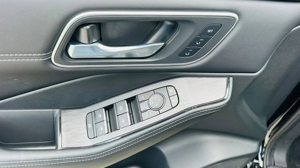2026 Nissan Rogue Platinum - Photo 18