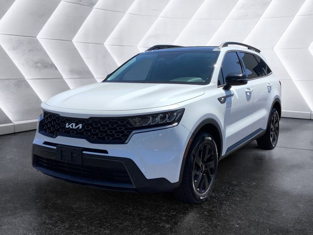 Used 2023 White Kia X-Line S image 3