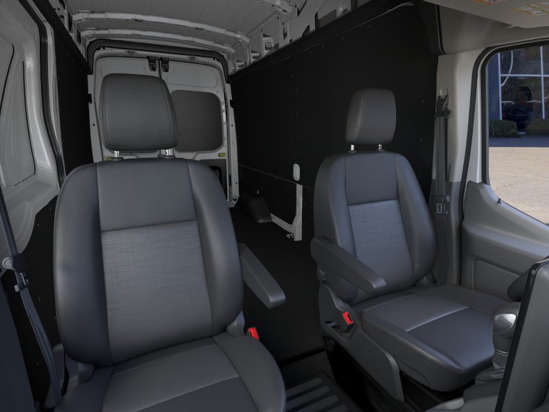 New 2026 Oxford White Ford Cargo Van image 35