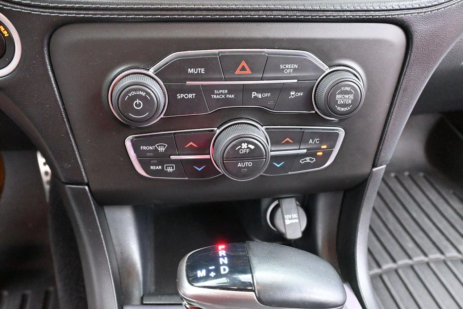 Used 2021 Go Mango Dodge R/T image 23