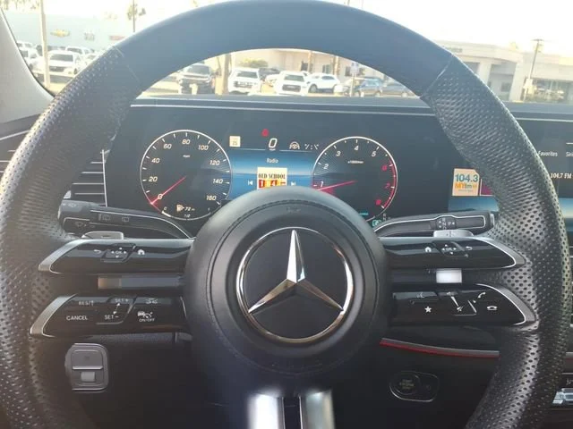 Used 2024 White Mercedes-Benz 4MATIC® image 18