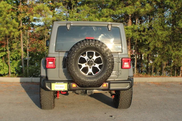 Used 2022  Jeep Unlimited Rubicon image 15